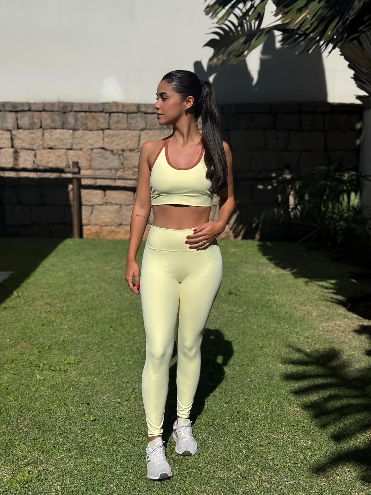 Conjunto Amarelo Manteiga com Marrom — LE SPORTS
