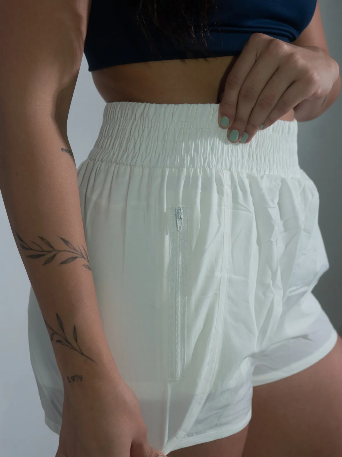 Shorts Move Tactel na cor branco